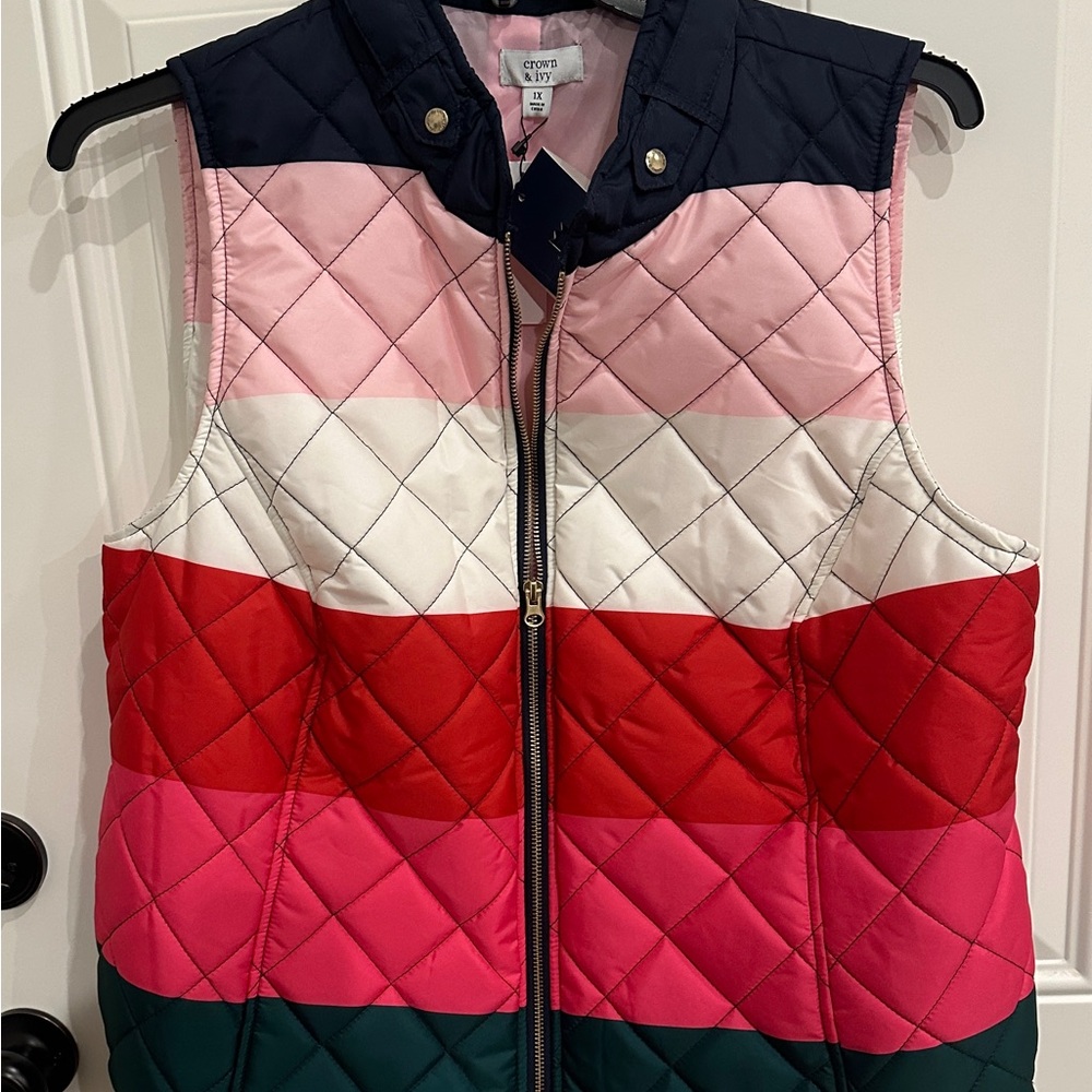 NWT Crown & Ivy Puffer Nylon Vest